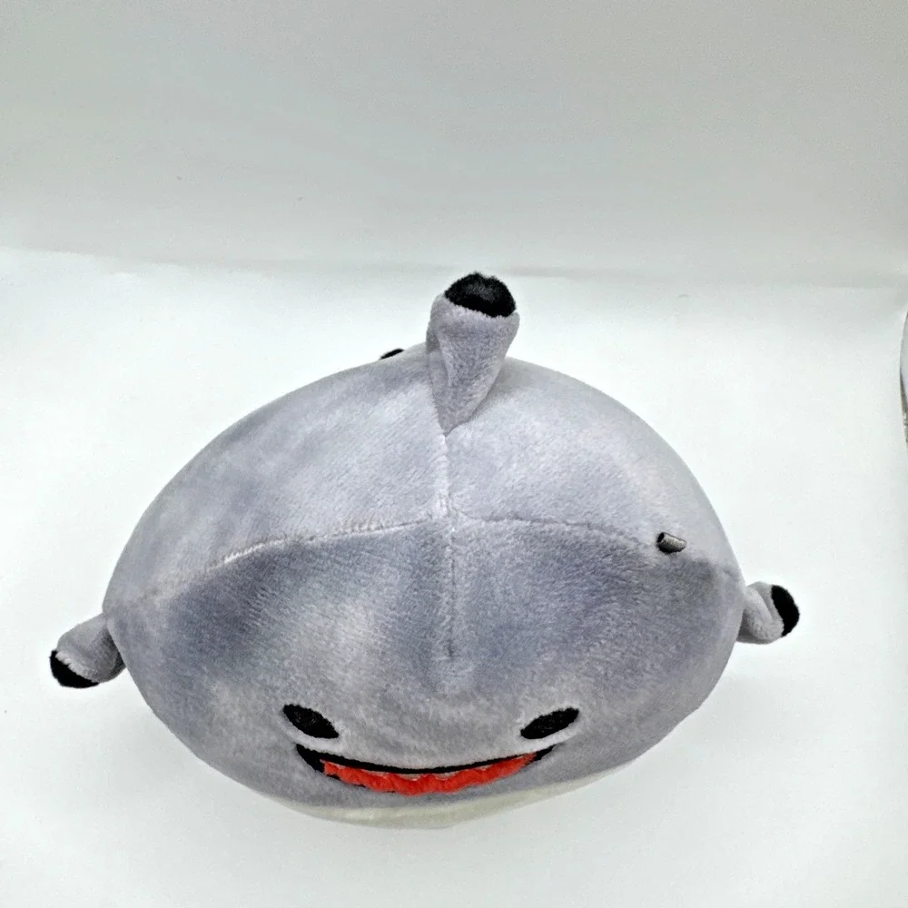 Squishmallows Mini 5"‎ Gordon Gray Shark Plush - Picture 2 of 6